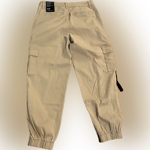 VIP Jeans Relaxed Joggers Essentials Khaki Relaxed Size 9/10 Stretch Cargos NWT - Picture 11 of 15